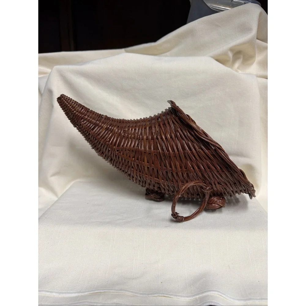 Brown Wicker Cornucopia Basket With Small Feet On Bottom 6